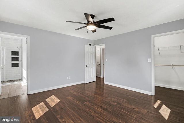 100 AMANDA AVE, Hanover, PA 17331
