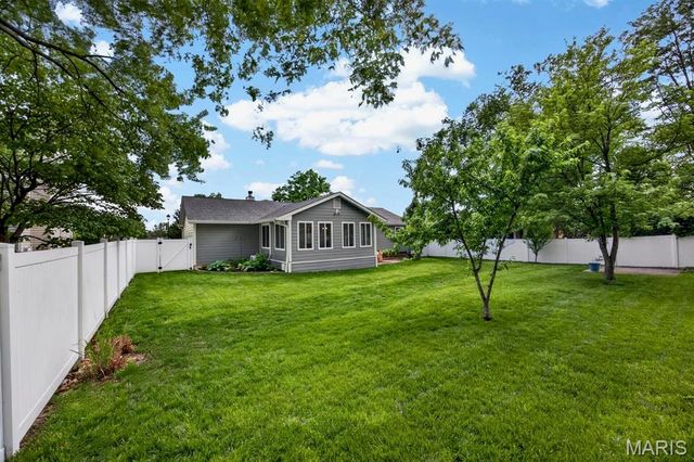 822 Haversham Drive, St Charles, MO 63304