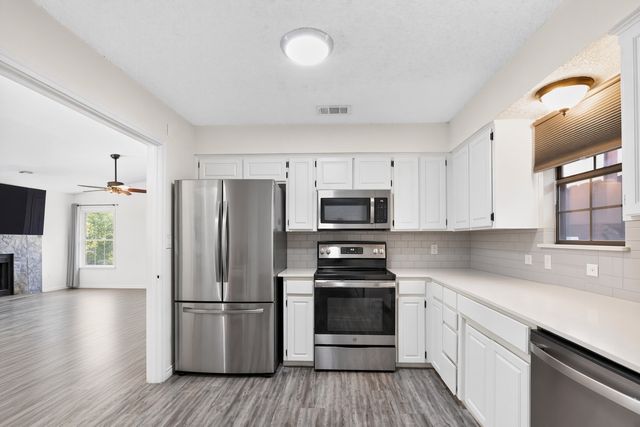 2324 Markland Street, Irving, TX 75060