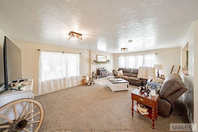 997 E 1450 N, Shelley, ID 83274