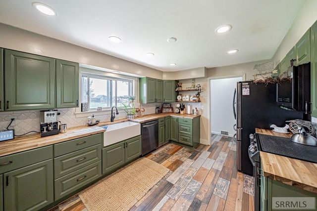 997 E 1450 N, Shelley, ID 83274
