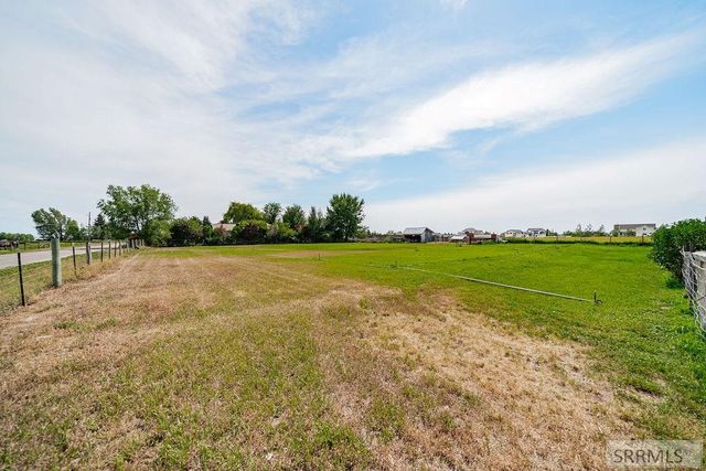 997 E 1450 N, Shelley, ID 83274