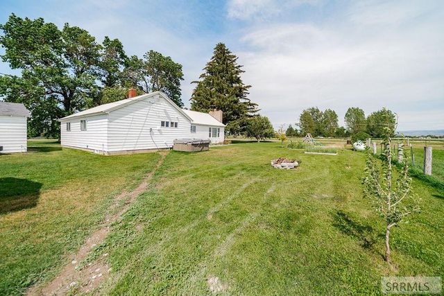 997 E 1450 N, Shelley, ID 83274