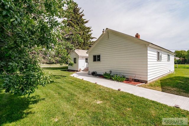 997 E 1450 N, Shelley, ID 83274