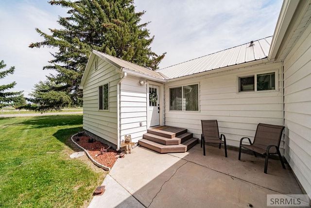 997 E 1450 N, Shelley, ID 83274