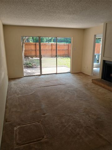 7456 E Northwest Highway H 125, Dallas, TX 75231