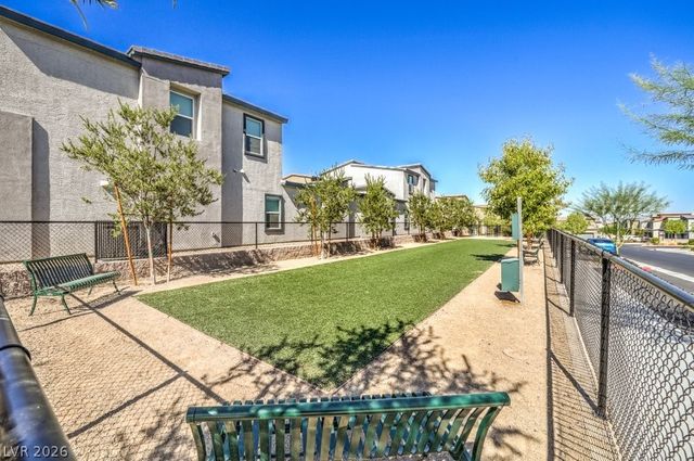 528 Thistleberry Avenue, Henderson, NV 89044