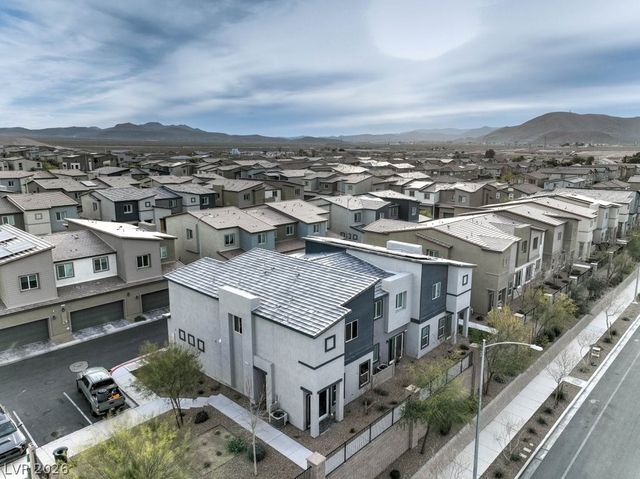 528 Thistleberry Avenue, Henderson, NV 89044