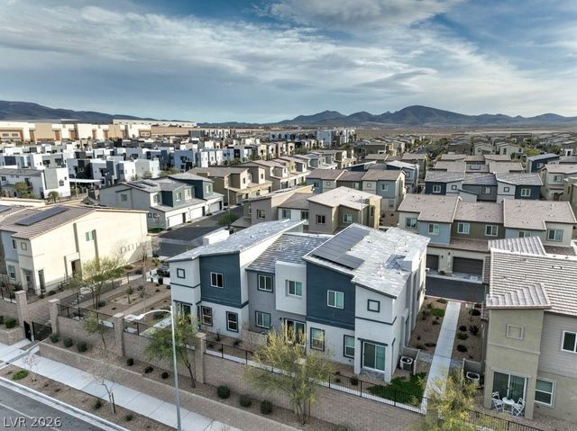 528 Thistleberry Avenue, Henderson, NV 89044