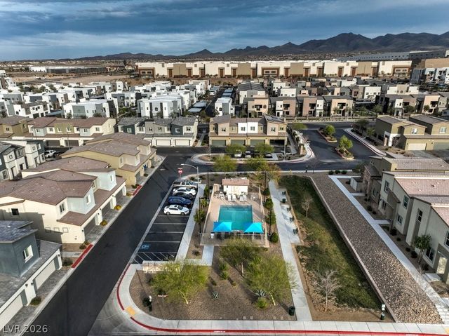 528 Thistleberry Avenue, Henderson, NV 89044