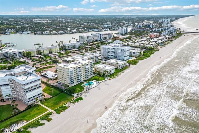 2850 Gulf Shore BLVD N 102, Naples, FL 34103