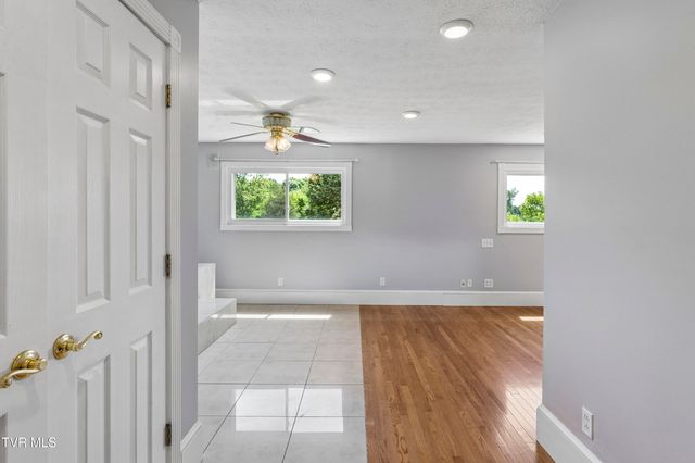 138 Burton France Road, Johnson City, TN 37604