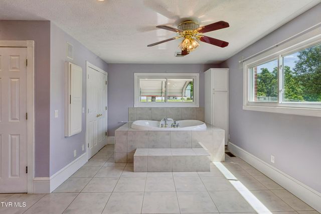 138 Burton France Road, Johnson City, TN 37604