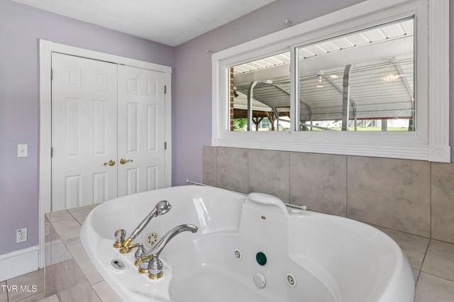 138 Burton France Road, Johnson City, TN 37604