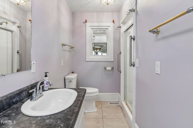 138 Burton France Road, Johnson City, TN 37604