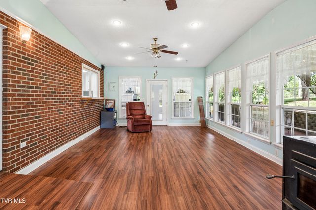 138 Burton France Road, Johnson City, TN 37604