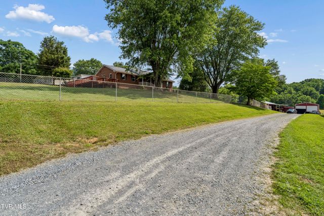 138 Burton France Road, Johnson City, TN 37604