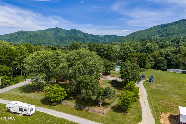 138 Burton France Road, Johnson City, TN 37604