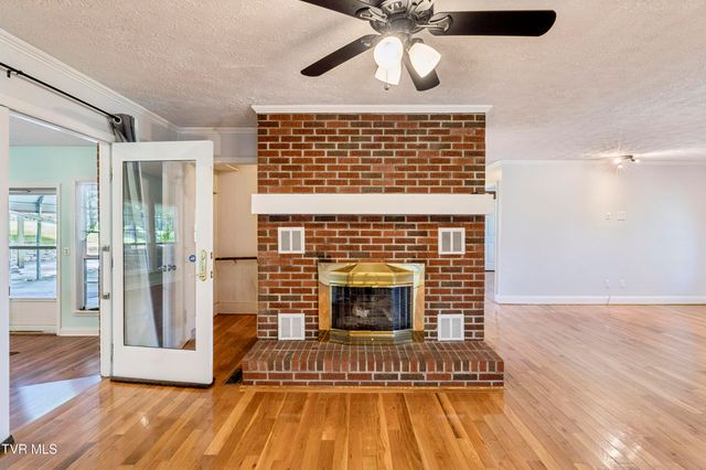 138 Burton France Road, Johnson City, TN 37604