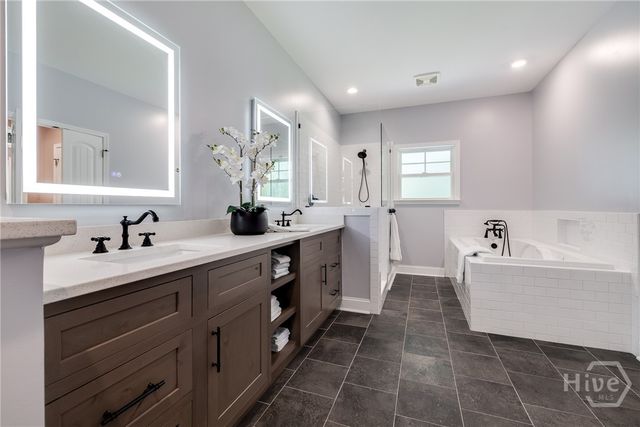 182 Old River Road, Bloomingdale, GA 31302