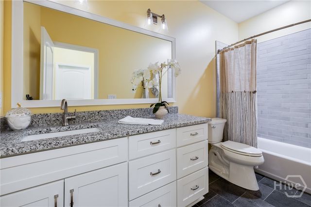 182 Old River Road, Bloomingdale, GA 31302