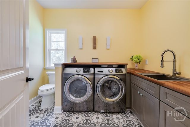 182 Old River Road, Bloomingdale, GA 31302