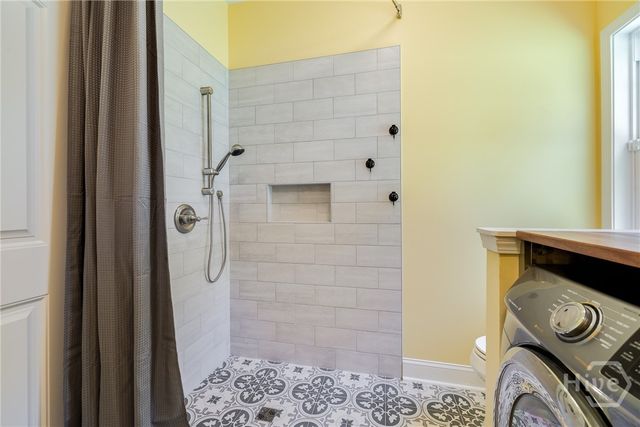 182 Old River Road, Bloomingdale, GA 31302