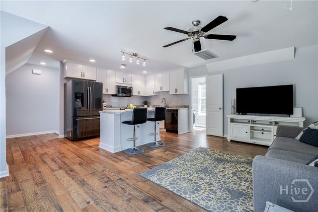 182 Old River Road, Bloomingdale, GA 31302