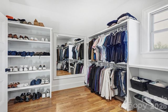 2852 Dorchester Place, Charlotte, NC 28209