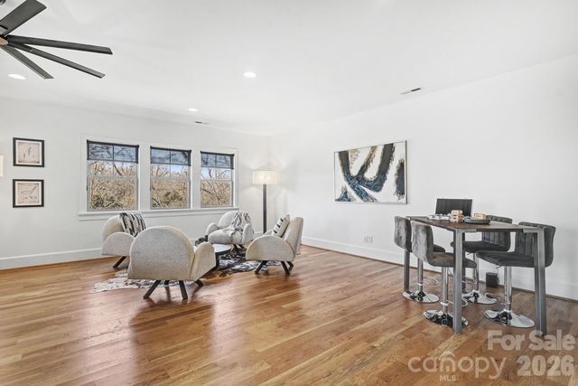 2852 Dorchester Place, Charlotte, NC 28209