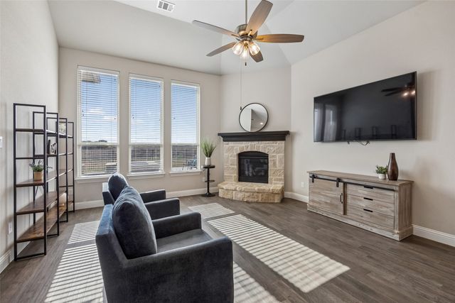 12217 Hulson Trail, Fort Worth, TX 76052