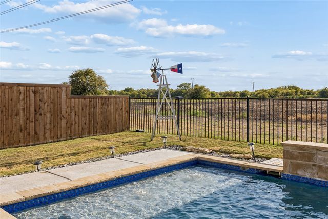 12217 Hulson Trail, Fort Worth, TX 76052