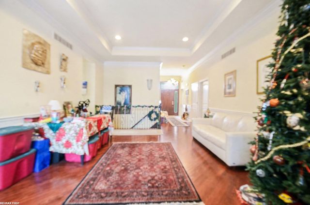 58843 Gallery Court, Washington Twp, MI 48094