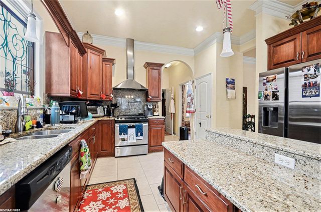 58843 Gallery Court, Washington Twp, MI 48094