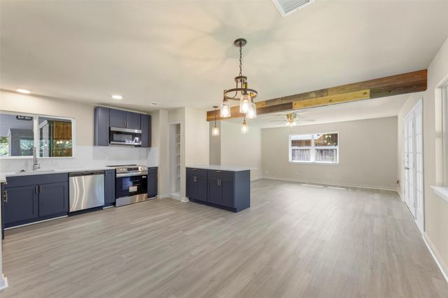 11106 Huggins Drive, Houston, TX 77035