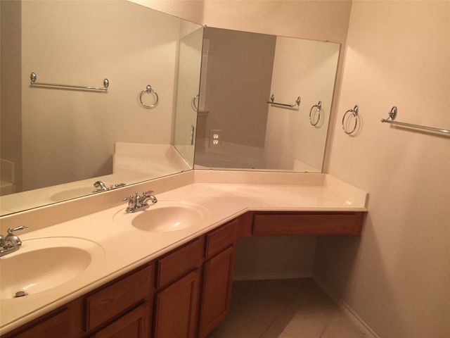 9837 Meadow Rue Drive, Mckinney, TX 75072