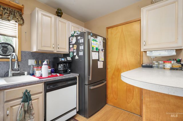 301 Mcbeth, Winchester, ID 83555