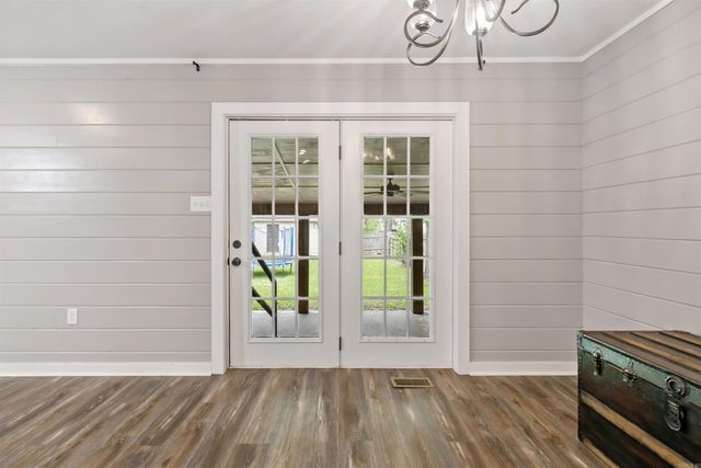 1 Foxboro Drive, Searcy, AR 72143