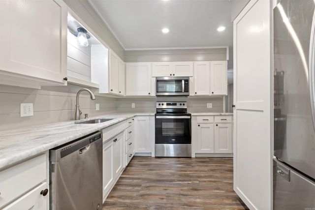 1 Foxboro Drive, Searcy, AR 72143