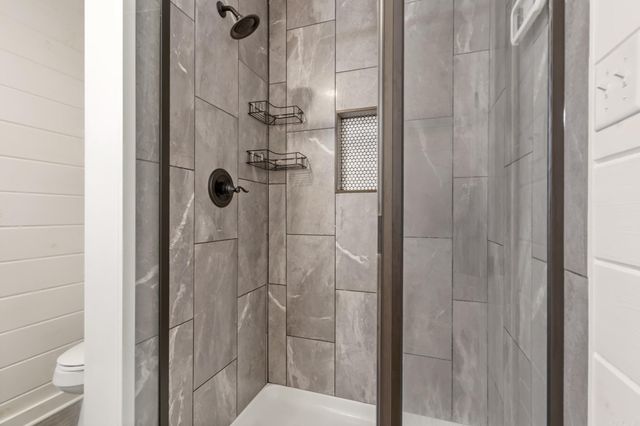 1 Foxboro Drive, Searcy, AR 72143