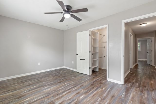 1 Foxboro Drive, Searcy, AR 72143