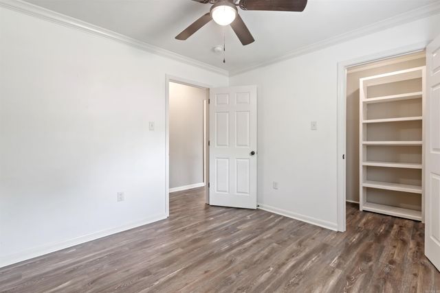 1 Foxboro Drive, Searcy, AR 72143