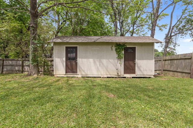 1 Foxboro Drive, Searcy, AR 72143