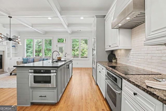 6070 Narcissa Place, Johns Creek, GA 30097