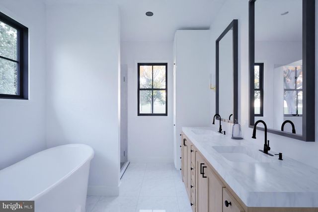 10225 DALMATIAN DR, Mc Gaheysville, VA 22840