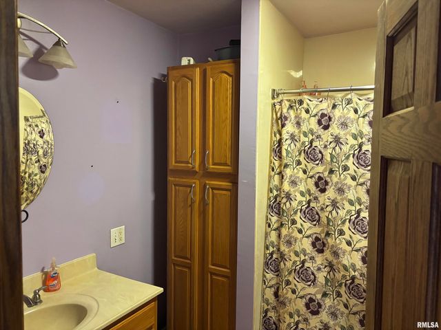 13911 TOWNLINE Road, Green Valley, IL 61534