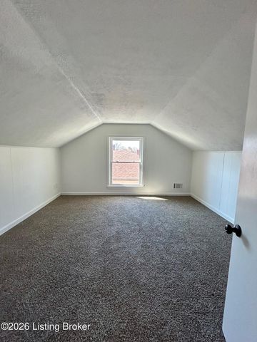 4820 Hood Rd, Louisville, KY 40213