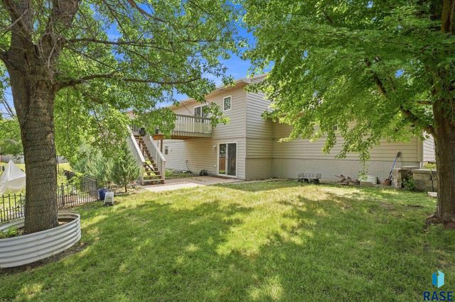 4404 E Steeple Cir Circle, Sioux Falls, SD 57103