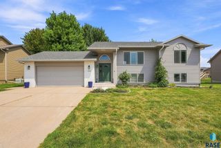 4404 E Steeple Cir Circle, Sioux Falls, SD 57103