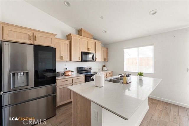 7310 Millers Point Lane, Bakersfield, CA 93307